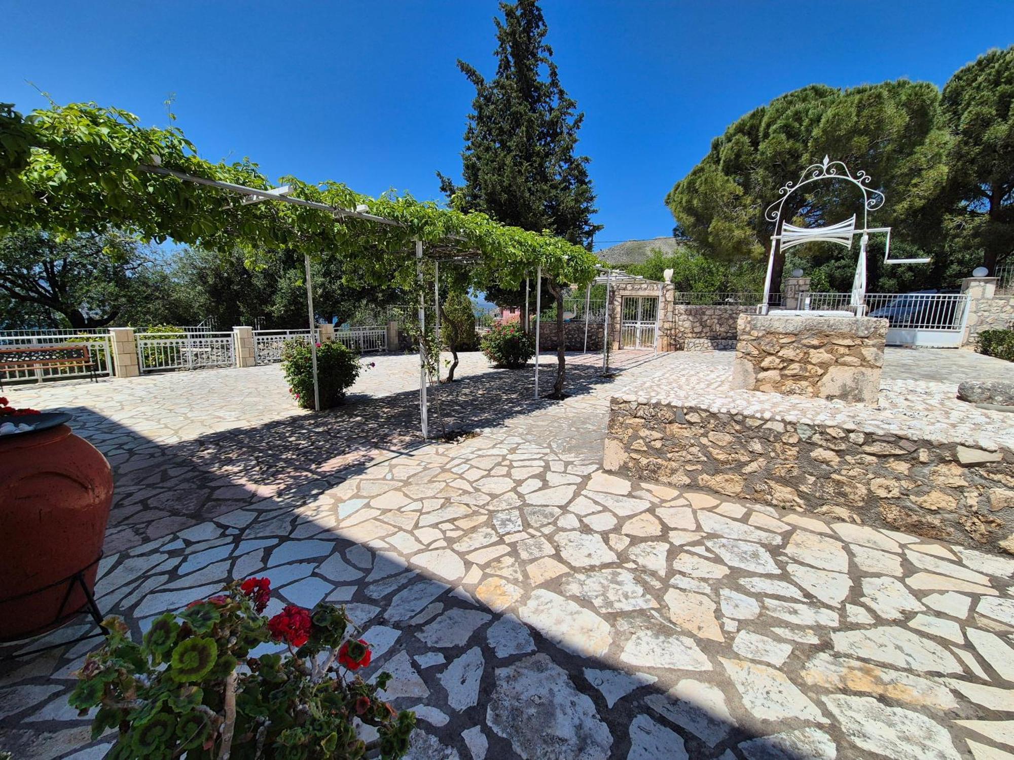 Apartments Marina House Farsa Exterior photo